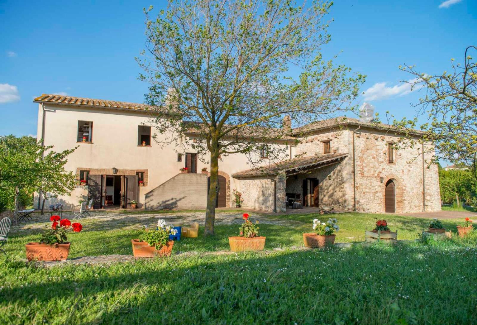 Avigliano Umbro Agriturismo Piano Grande מראה חיצוני תמונה
